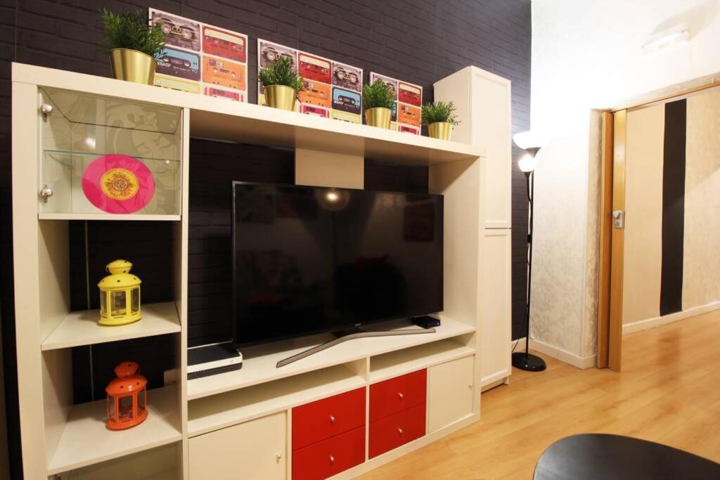 Centrico Apartamento Estilo Pop-Art By Batuecas Мадрид Екстер'єр фото