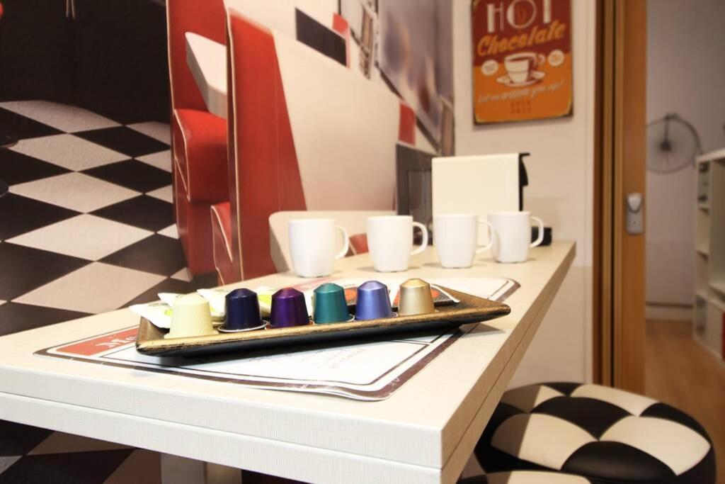 Centrico Apartamento Estilo Pop-Art By Batuecas Мадрид Екстер'єр фото